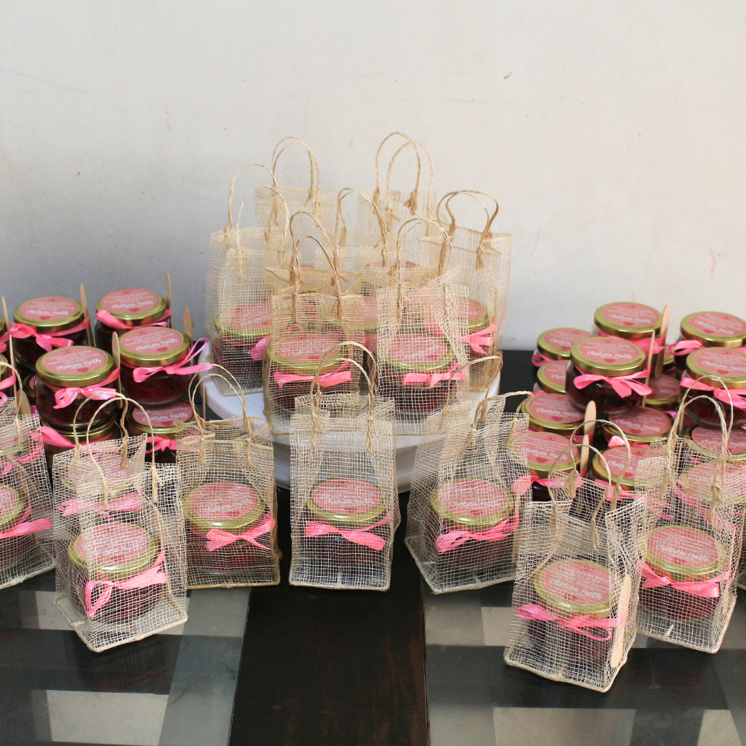 CAKE IN JARS