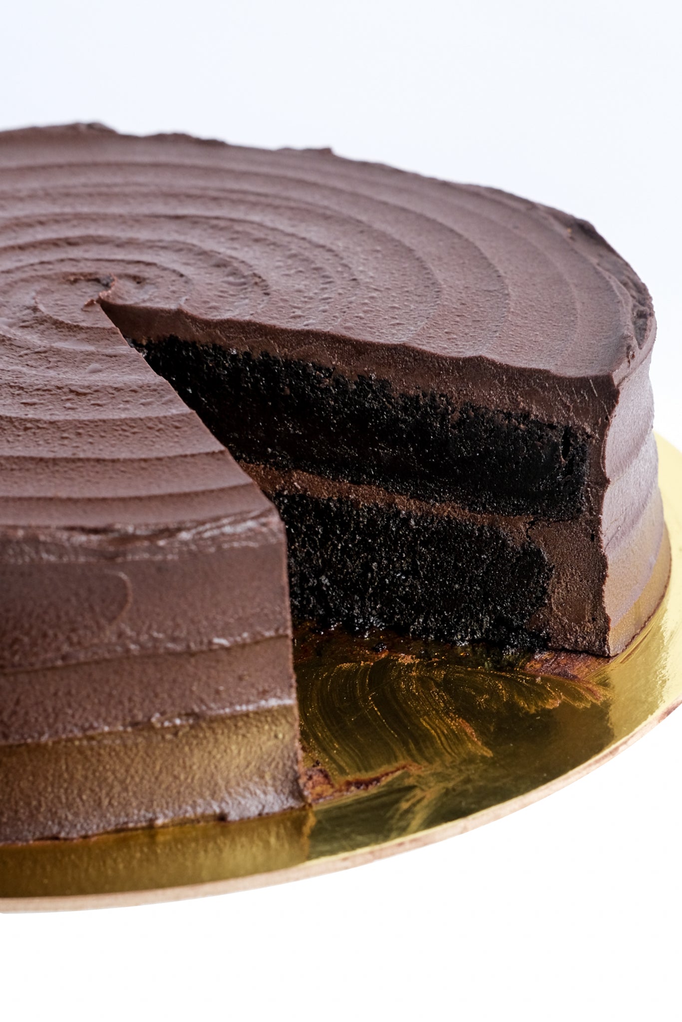CLASSIC CHOCOLATE CAKE (MEDIUM SIZE)