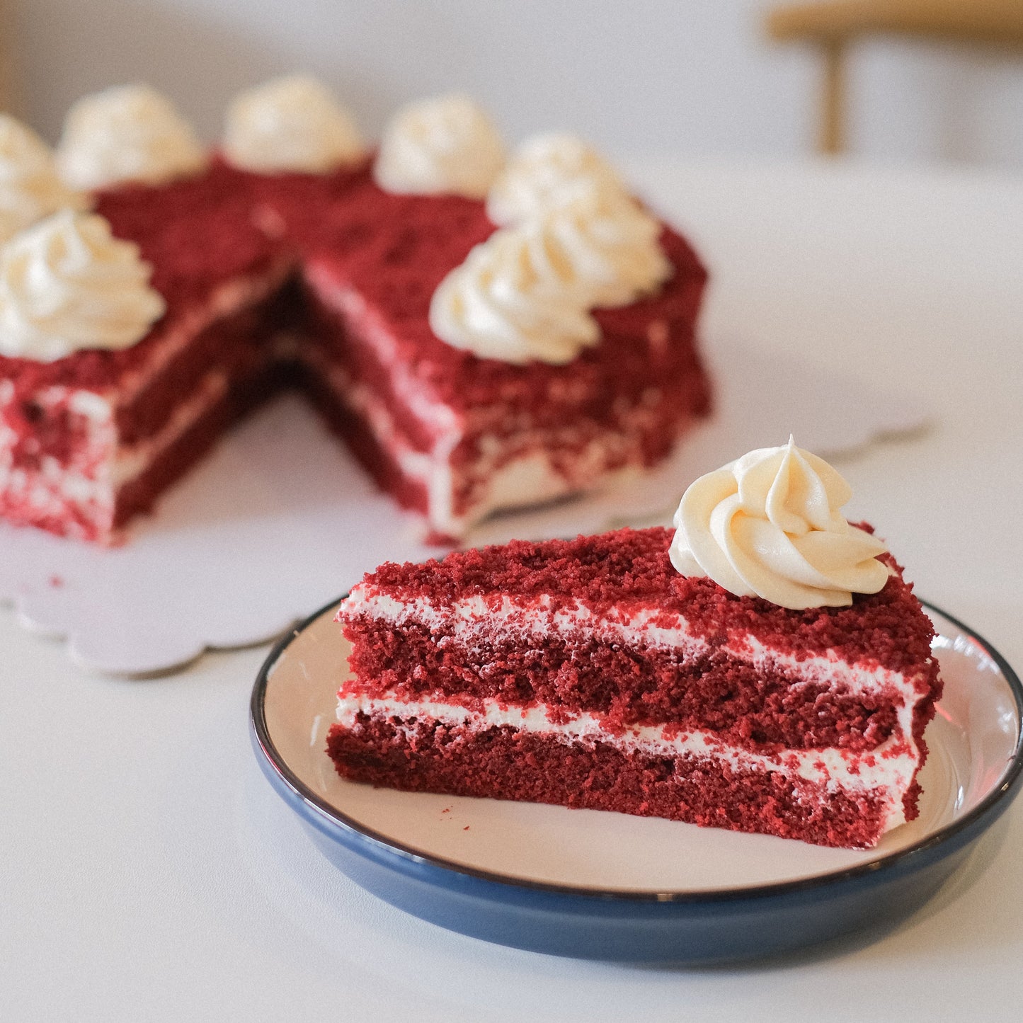 RED VELVET CAKE (LARGE SIZE)